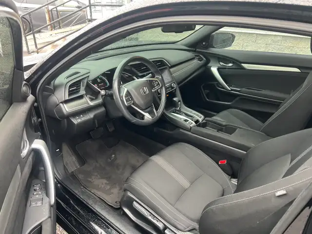 2019 Honda Civic Coupe in Cars & Trucks in City of Montréal - Image 7