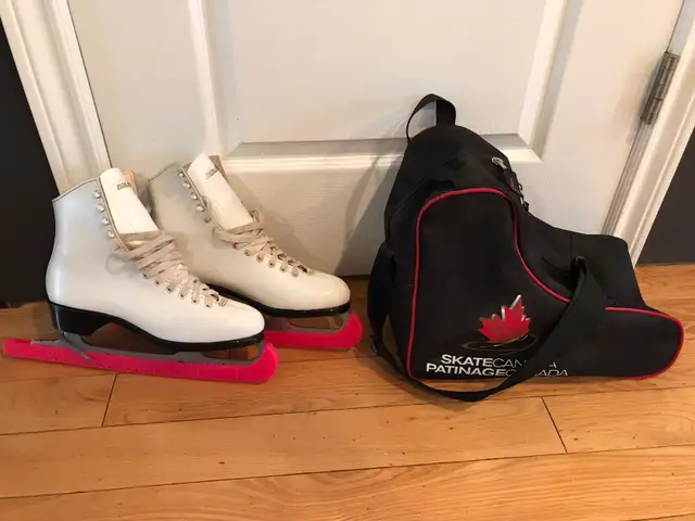 Women Bauer skates & guard & travel bag Patin femme & sac in Skates & Blades in Ottawa - Image 2