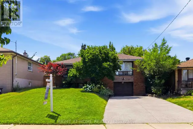 68 Barford Road Toronto (Rexdale-Kipling), Ontario, photo 3 of 4