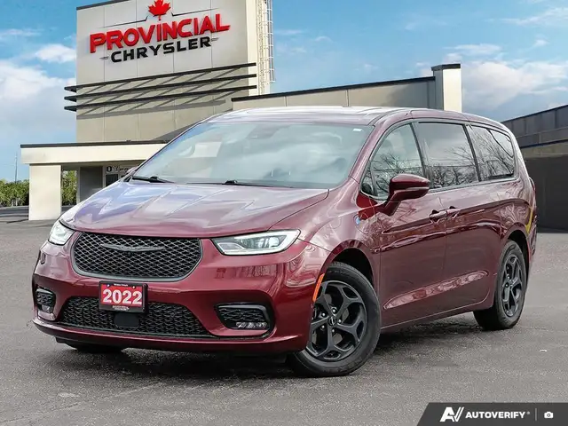 2022 Chrysler Passenger Vans Pacifica Hybrid Limited in Cars & Trucks in Windsor Region - Image 2