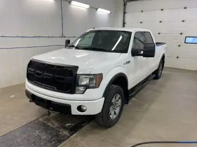 4WD SuperCrew 145" XLT *AS IS SALE* As Is Engine: 5.0L Safety Equipment Dual note horn Tire pressure...