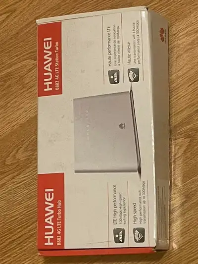Huawei B882 4G LTE Internet Wi-Fi Router Smart Turbo Hub, View more