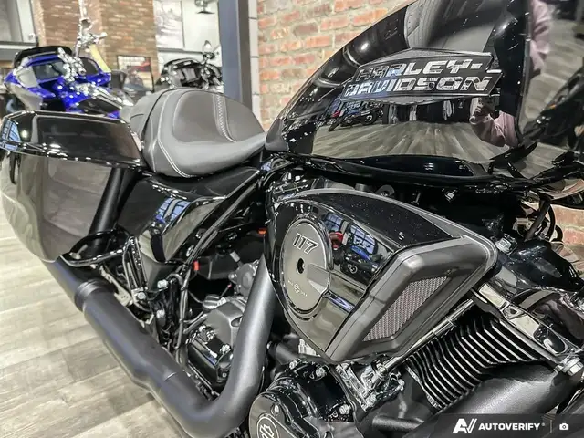 2026 Harley-Davidson ROAD GLIDE in Sport Touring in Calgary - Image 18