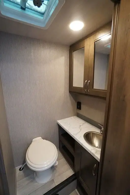 2023 NeXus RV Viper 29V Base in RVs & Motorhomes in Stratford - Image 22