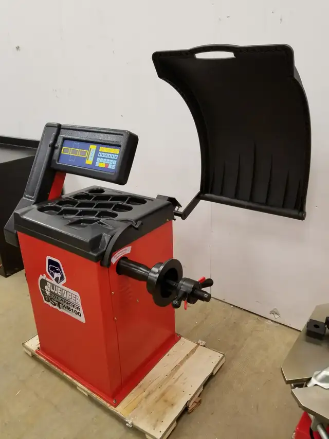 NEW TIRE CHANGER & BALANCERS BEAD BLASTER DUAL ARM MANY MODELS in Other in Saskatoon - Image 7