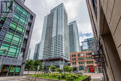 906 - 19 BATHURST STREET Toronto (Waterfront Communities), Ontar