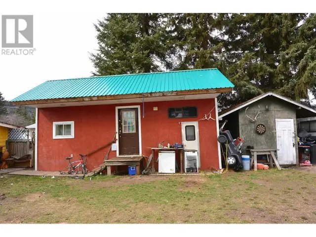 3305 ALFRED AVENUE Smithers, British Columbia in Houses for Sale in Smithers - Image 5