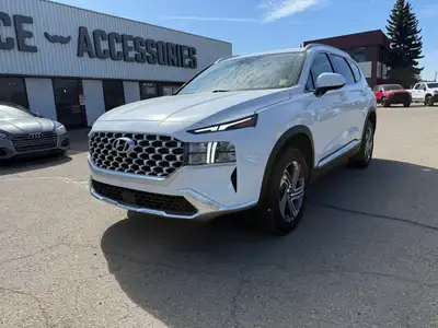 CARFAX-CARFAX Canada Vehicle History Report FOR SALE: 2023 HYUNDAI SANTA FE PREFERRED ONLY 70,000 KM...
