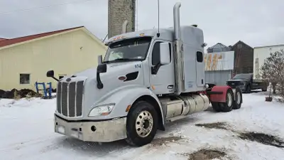 2020 PETERBILT 579 SLEEPER TRUCK TRACTOR (Unit #02759) Located in Bass River, NB. Shipping and Finan...
