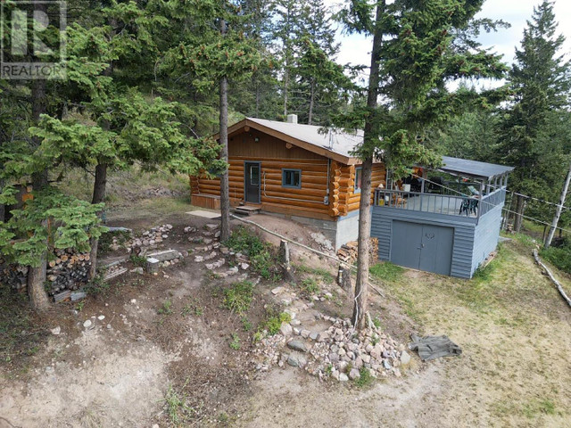 2810 FRANCOIS LAKE ROAD Fraser Lake, British Columbia in Houses for Sale in Burns Lake