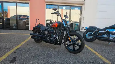 We have for sale a 2022 Harley Davidson Street Bob - in excellent shape, fully serviced & ready to r...