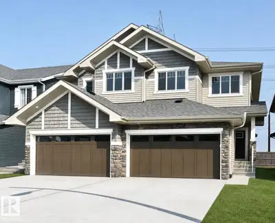 HALF DUPLEX IN MODERN COMMUNITY OF UPLANDS AT RIVERVIEW! This 1528 sqft home features 3 bedroom 2.5...