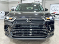 ADAPTIVE CRUISE CONTROL, HEATED FRONT SEATS, POWER LIFTGATE, BLIND SPOT MONITOR, LANE KEEPING ASSIST... (image 2)