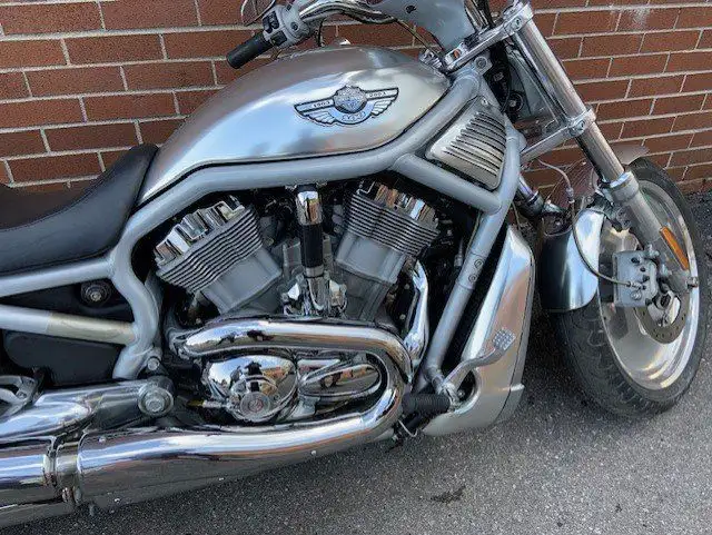 2003 Harley-Davidson 100th Anniversary VRSCA V-Rod in Street, Cruisers & Choppers in City of Toronto - Image 5