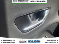 Recent Arrival! Odometer is 9709 kilometers below market average! Abyss Black Pearl 2025 Hyundai Kon... (image 9)