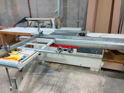 Fairly used Panel saw si 300, its still going to disconnect tomorrow, space needed for another machi...