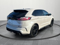 Looking for a sporty and versatile SUV that’s perfect for daily driving, commuting, or weekend adven... (image 5)