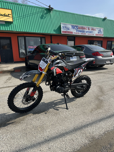 SBZ LMDB-150 150cc Dirt Bike – Built for Power & Control The SBZ LMDB-150 is the perfect upgrade for...