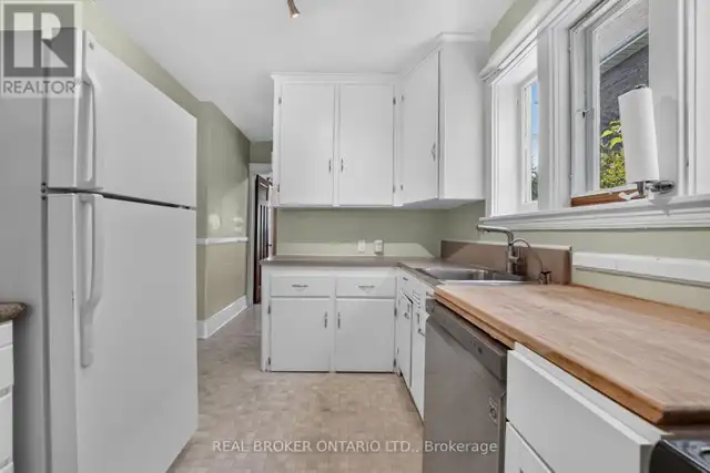 72 HOUGHTON AVENUE S Hamilton (Delta), Ontario in Houses for Sale in Hamilton - Image 14