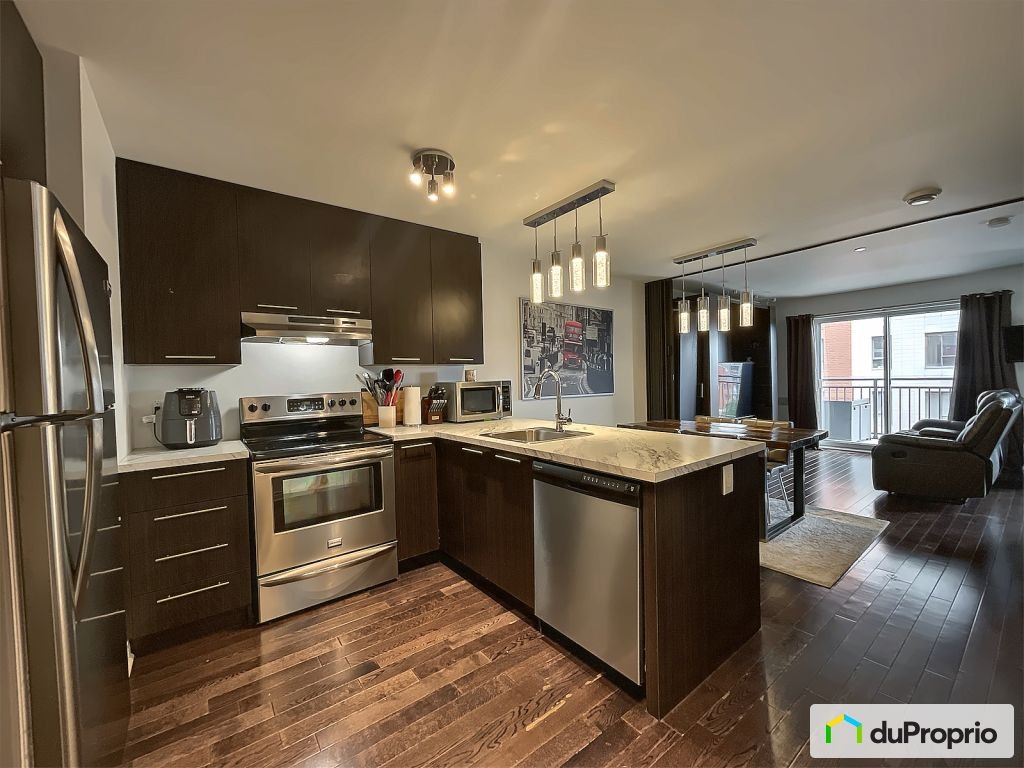 $374,900 - Condominium for sale in Chomedey — photo 2