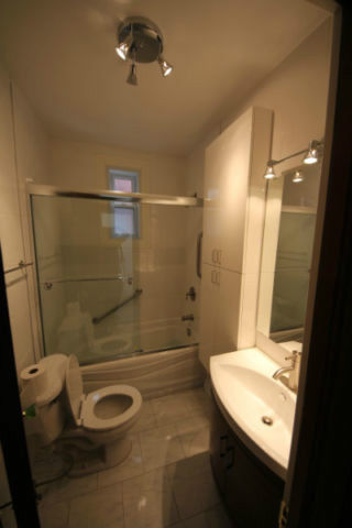 Chambre à louer dans grand bas de duplex à NDG dispo fin août — photo 2