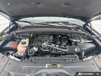 Elevate every drive in the exceptional 2024 Jeep Grand Cherokee Limited, now available at Grande Pra... (image 9)
