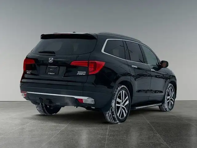 2017 Honda Pilot Touring in Cars & Trucks in Calgary - Image 8