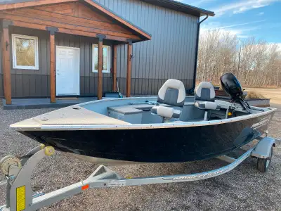 FINANCING AVAILABLE 40HP Mercury Four Stroke WITH FACTORY WARRANTY until Aug. 12/25. SPECIFICATIONS:...