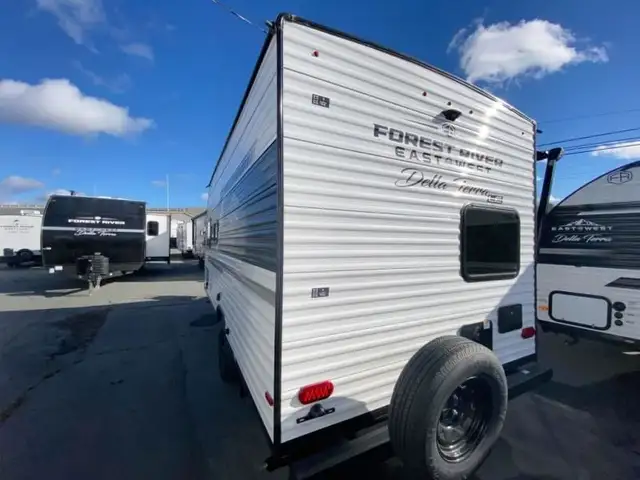 2026 EAST TO WEST Della Terra LE 170BHXLE in Travel Trailers & Campers in Bedford - Image 30