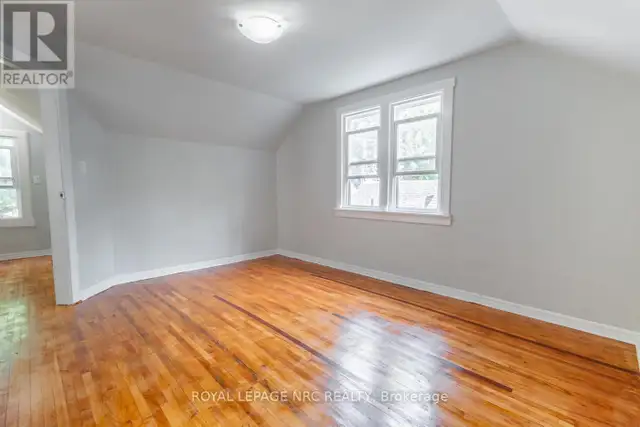 29 ERIE STREET Port Colborne (Main Street), Ontario in Houses for Sale in St. Catharines - Image 35