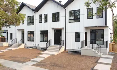 Spruce Ave 3 Bed 2.5 Bath Home For Rent Edmonton