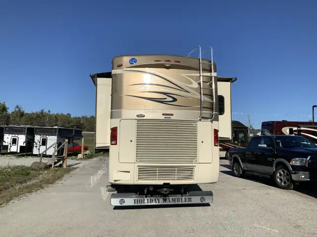 2011 Holiday Rambler Ambassador 36PFT in RVs & Motorhomes in Barrie - Image 6