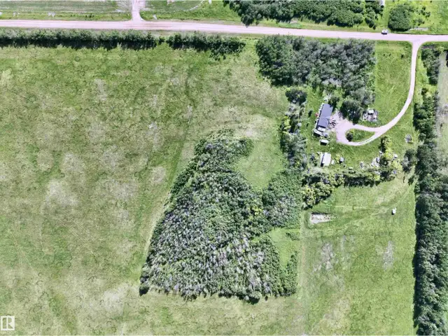 54002 RR 105 Rural Two Hills County, Alberta in Houses for Sale in Strathcona County - Image 37