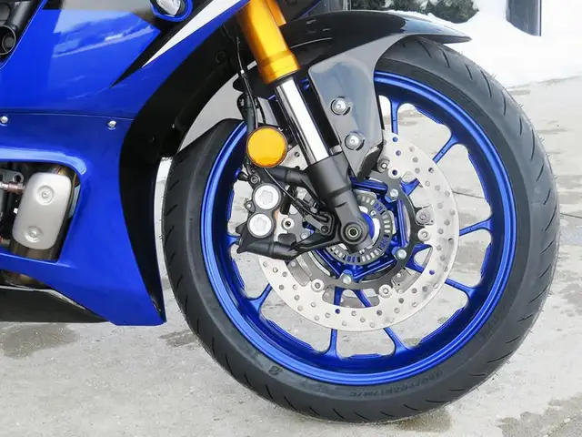 2025 Yamaha YZF-R7 in Sport Bikes in Cambridge - Image 12