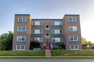 Welcome to our 139 - 143 Westchester Crescent, minutes away from Downtown St Catharines, Brock Unive...