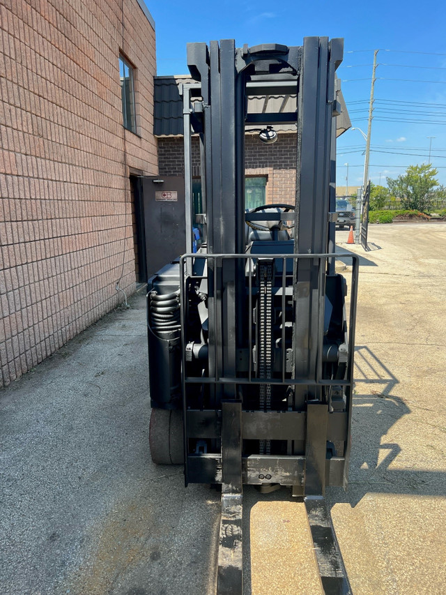 1995 Drexel SLT30 3000LB Electric Forklift in Heavy Equipment Parts & Accessories in Oakville / Halton Region - Image 3