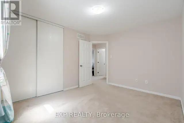 1049 FIELDFAIR WAY Ottawa, Ontario in Houses for Sale in Ottawa - Image 28