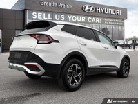 Experience the confident handling and everyday practicality of this 2023 Kia Sportage LX AWD. Boasti... (image 5)