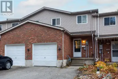 Great opportunity for investors or first time home buyers. This 3-bedroom 2.5-bath townhouse comes w...