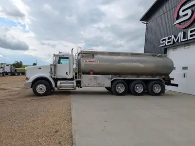 1 Owner 2012 Peterbilt 367 Fuel Truck TC406 KMS: 181,139 HRS: 9273 Engine: Cummins ISX15 550hp. CM23...