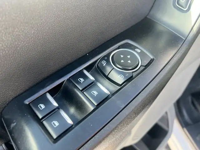2024 Ford Super Duty F-350 SRW XL Crew Cab 176 | Remote Start in Cars & Trucks in Edmonton - Image 7