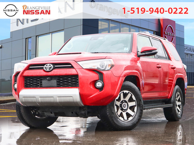 Sunroof, Apple CarPlay, Android Auto, Heated Seats, SofTex Seats! The Toyota 4Runner offers a refine...