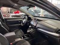 **FALL SPECIAL! **FEATURING : AWD, KEYLESS ENTRY, REMOTE START, HIGHLY EQUIPPED! FINISHED IN BLACK O... (image 7)