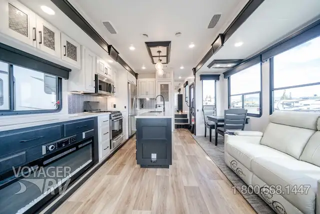 2023 Heartland Bighorn 3215RL in Travel Trailers & Campers in Kelowna - Image 7