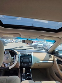 2013 Nissan Altima Year: 2013 Make: Nissan Model: Altima Mileage: 253,000 Km Transmission: Automatic... (image 6)