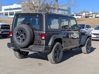 This Jeep Wrangler has a strong Regular Unleaded V-6 3.6 L/220 engine powering this Automatic transm... (image 7)