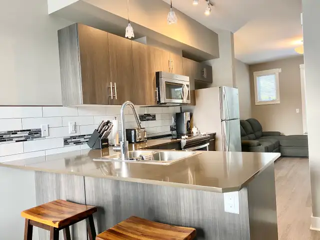 2-Bedroom 2-Bathroom l 305-110 Baxter Avenue l Townhouse in Long Term Rentals in Kitimat - Image 4
