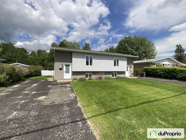 $284,500 - Semi-detached in Trois-Rivières (St-Louis-De-France) — photo 1