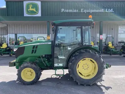 Hours: 2428 ( 9 Apr 2026) 100 HP Configuration: Narrow / Cab / Power Reverser / MFWD / Rear PTO: 540...