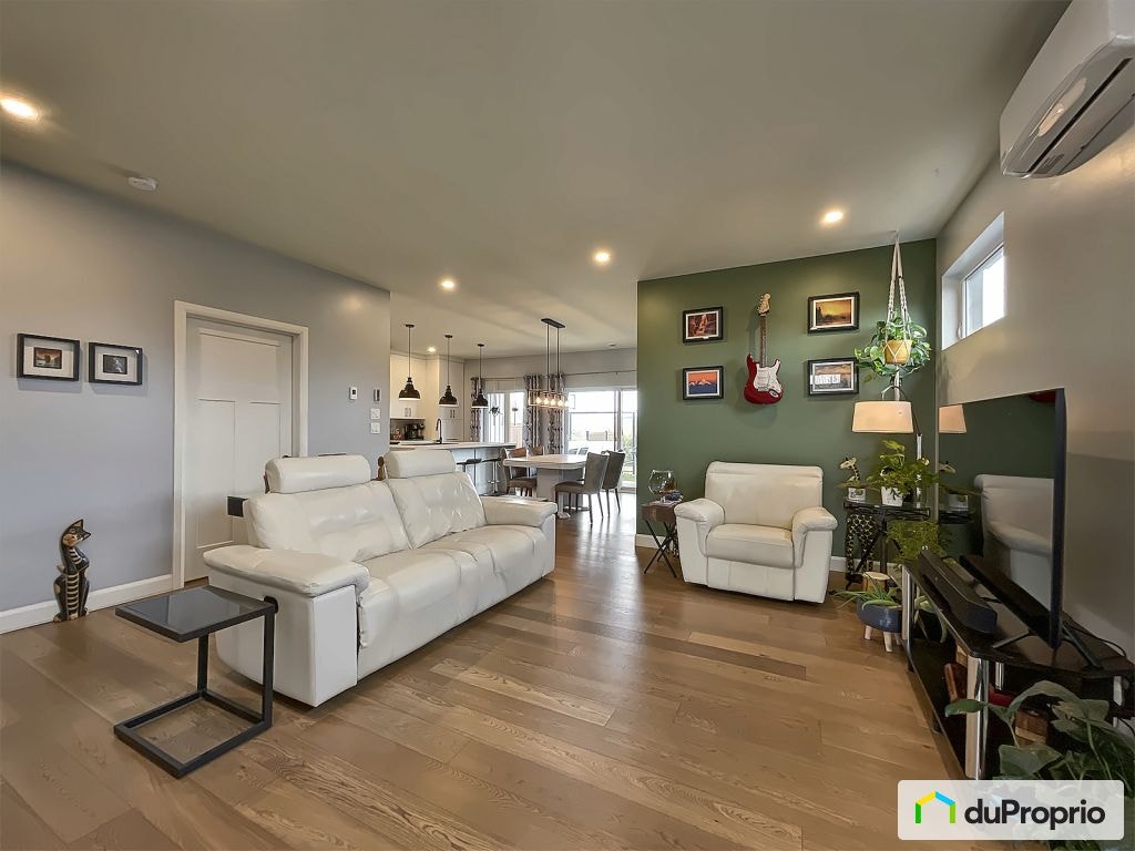 $327,900 - Semi-detached for sale in Warwick — photo 3